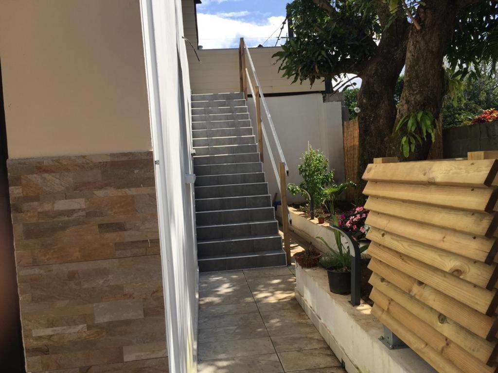 Nicole Residence Avec Piscine Chauffee & Jacuzzi 圣安德烈 外观 照片