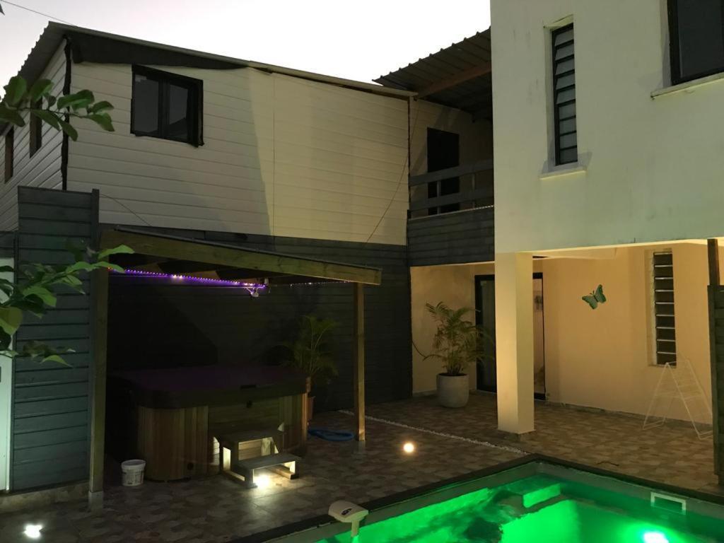 Nicole Residence Avec Piscine Chauffee & Jacuzzi 圣安德烈 外观 照片